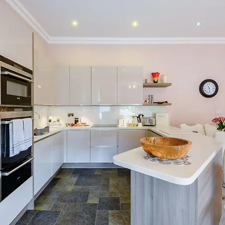 Apartment 2 Bed In 89261
